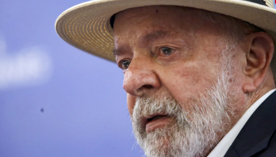 Oposição vai pedir impeachment de Lula por irregularidades no Pé-de-Meia