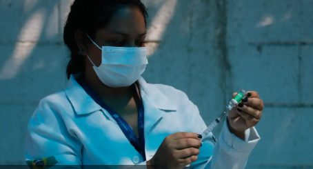 Piso da Enfermagem: auxiliares exigem mesmo salário destinado aos técnicos