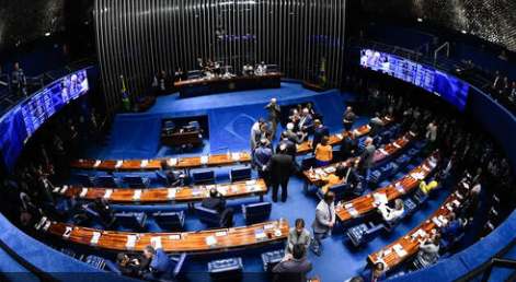 Projeto aumenta pena para desvios para desvio de recursos públicos em educação, saúde e seguridade social