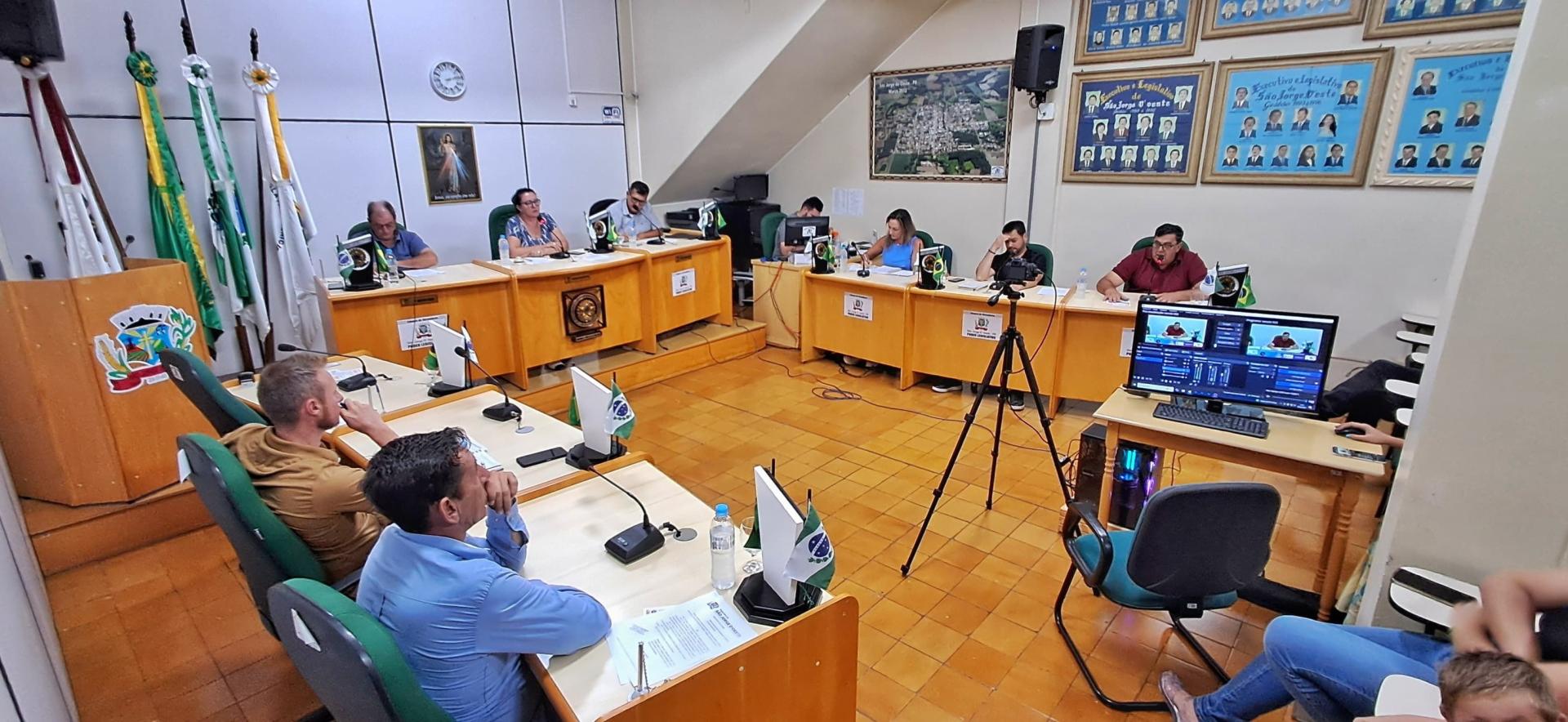 Prefeito Gelson Coelho encaminha seu 1° projeto de Lei à Câmara Municipal de São Jorge D’Oeste.