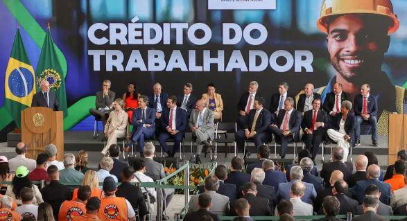 Lula autoriza uso do eSocial para ofertar consignado a empregados CLT