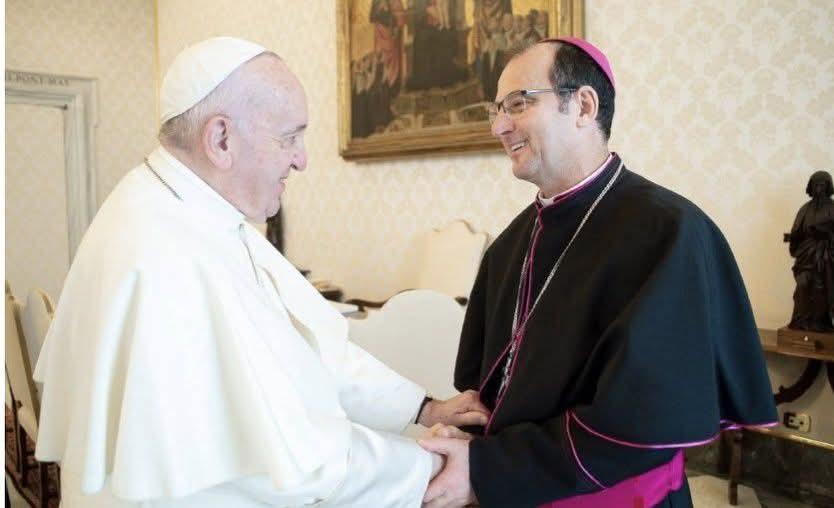 Bispo Dom Edgar recomenda celebrações em homenagem ao Papa Francisco na Diocese de Palmas-Francisco Beltrão. 