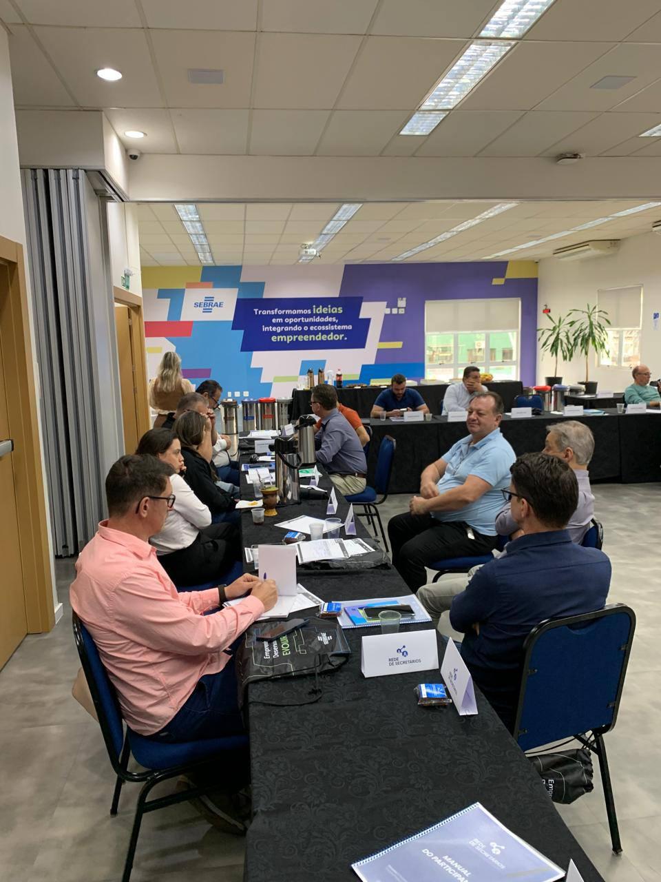 Secretário Sidnei Bonetti representa São Jorge D’Oeste em curso do Sebrae com foco em gestão pública e desenvolvimento regional