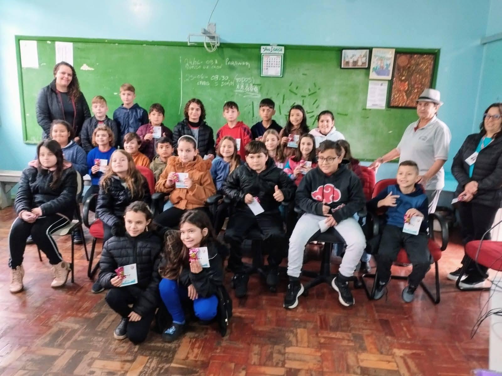 Alunos da Escola São Jorge visitam o Conselho Tutelar e aprendem sobre direitos e proteção da infância