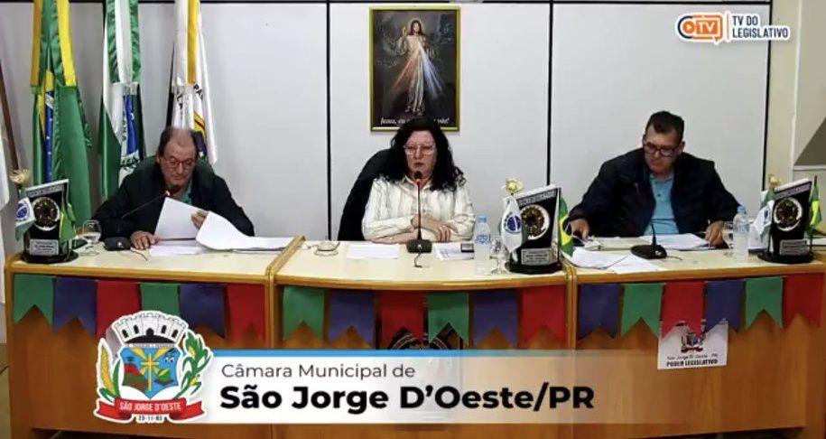 Câmara aprova fim da cobrança e garante doação definitiva de casas a famílias de São Jorge D’Oeste.
