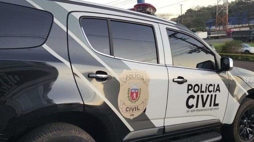 Ex-funcionária é presa por suspeita de desviar mais de R$ 100 mil de empresa em Francisco Beltrão