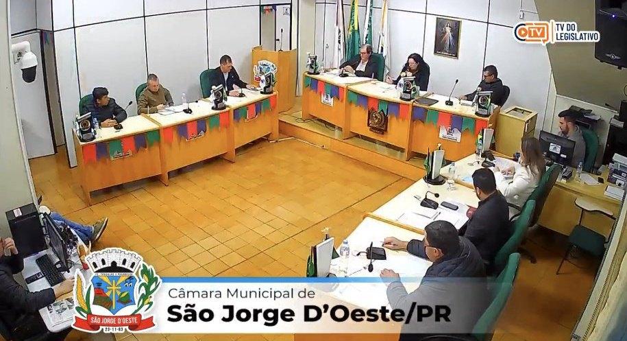 Câmara de São Jorge D’Oeste aprova Estatuto dos Servidores e amplia vagas na Educação em sessão marcada por debates sobre gestão pública