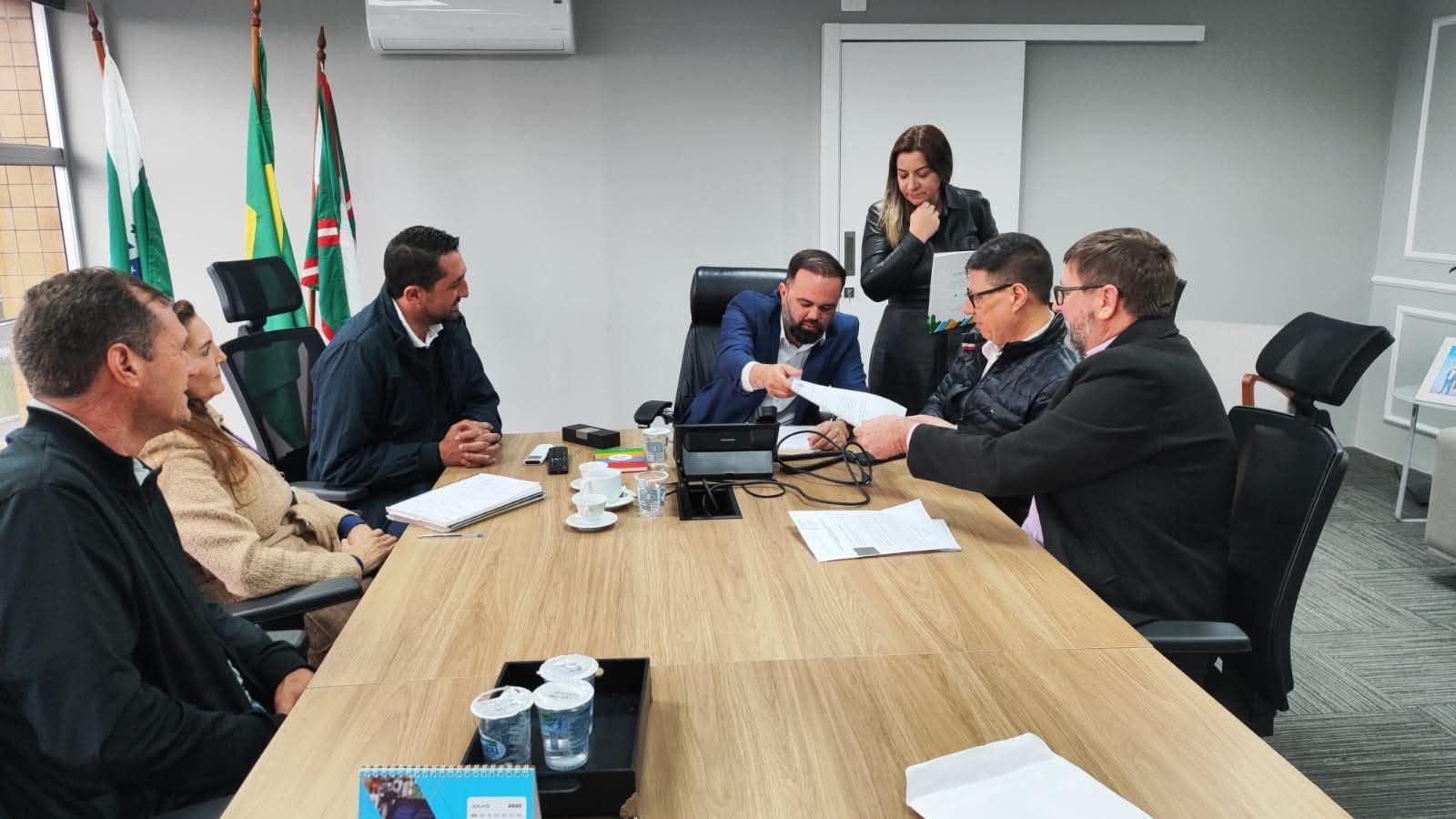 Colégio Estadual Padre José de Anchieta articula investimentos para ampliações em São Jorge D’Oeste