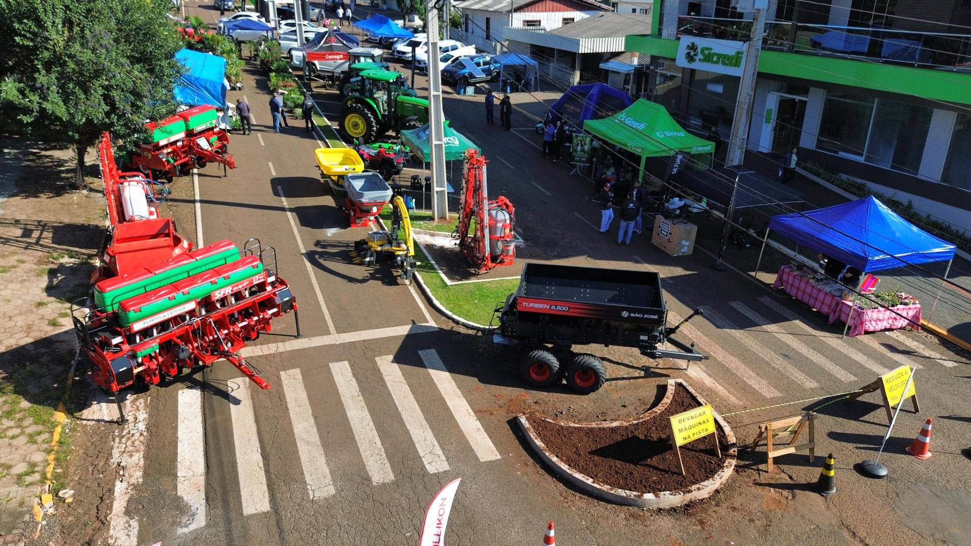 Sicredi realiza Agrofeira e destina recursos recordes a projetos sociais em São Jorge D’Oeste