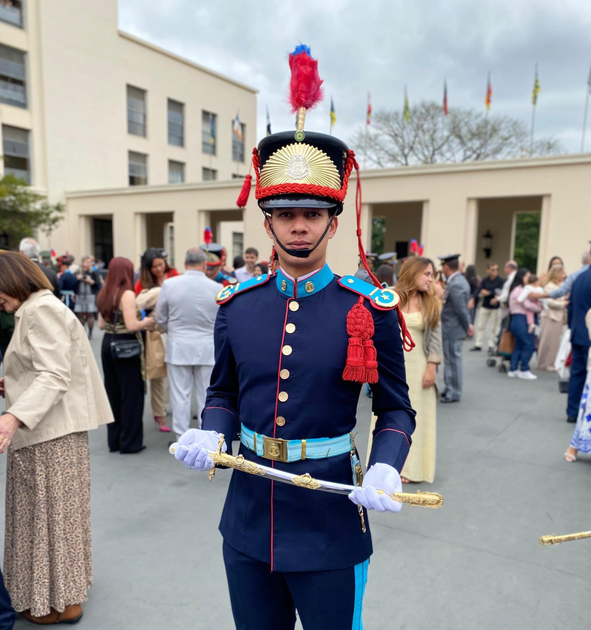 Jovem sanjorgense recebe Espadim na Academia Militar das Agulhas Negras no Rio de Janeiro.