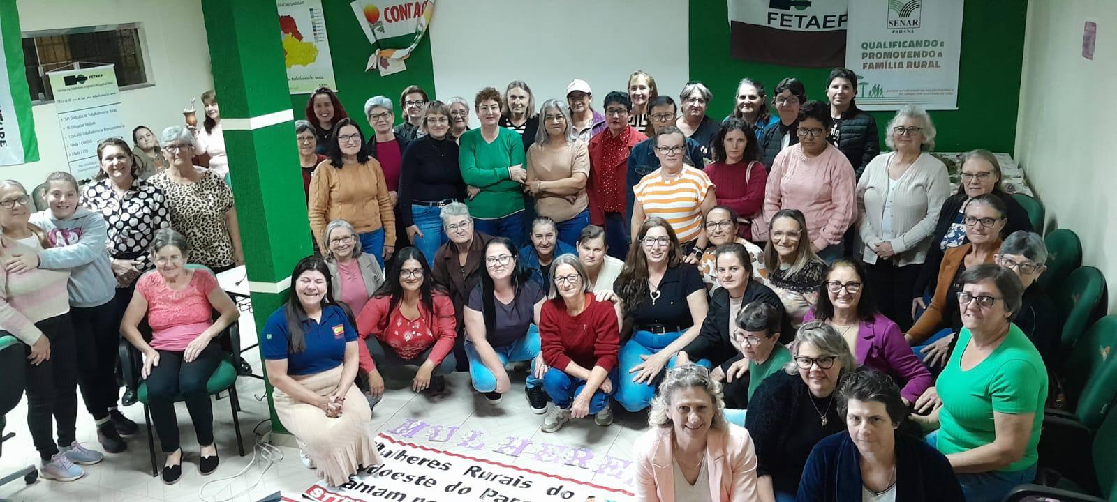 Sindicato reúne mulheres em evento do Agosto Lilás e destaca luta por direitos.