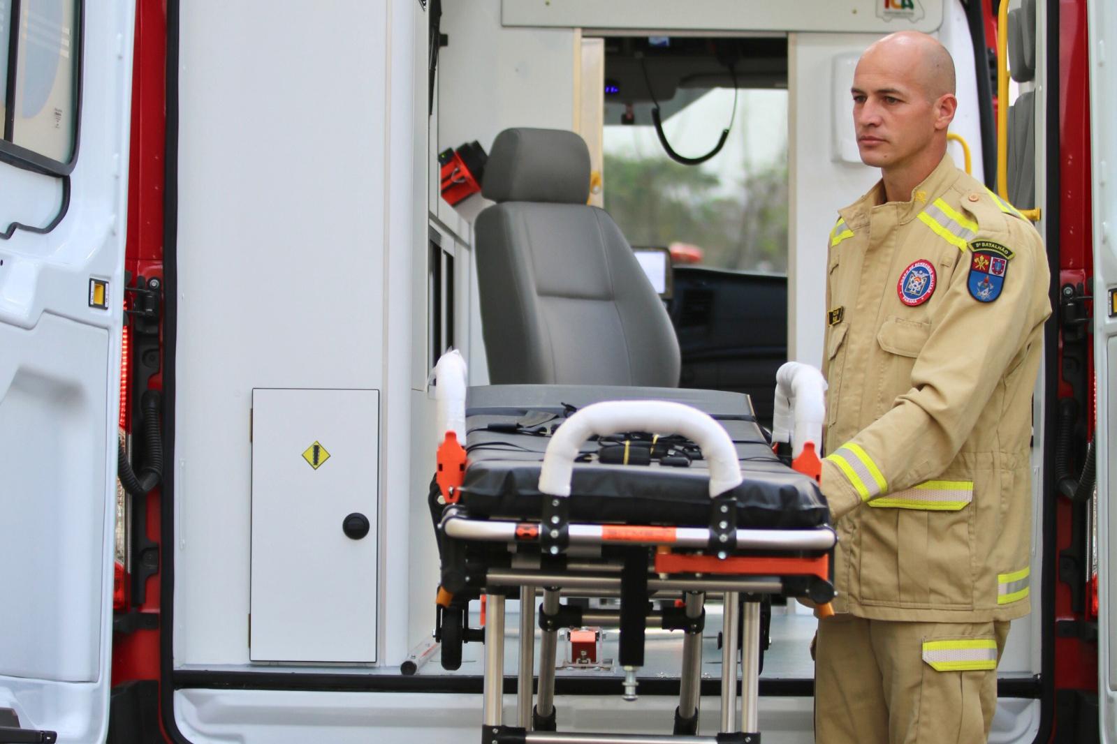 Corpo de Bombeiros alerta para alto número de registros de quedas de idosos no Paraná
