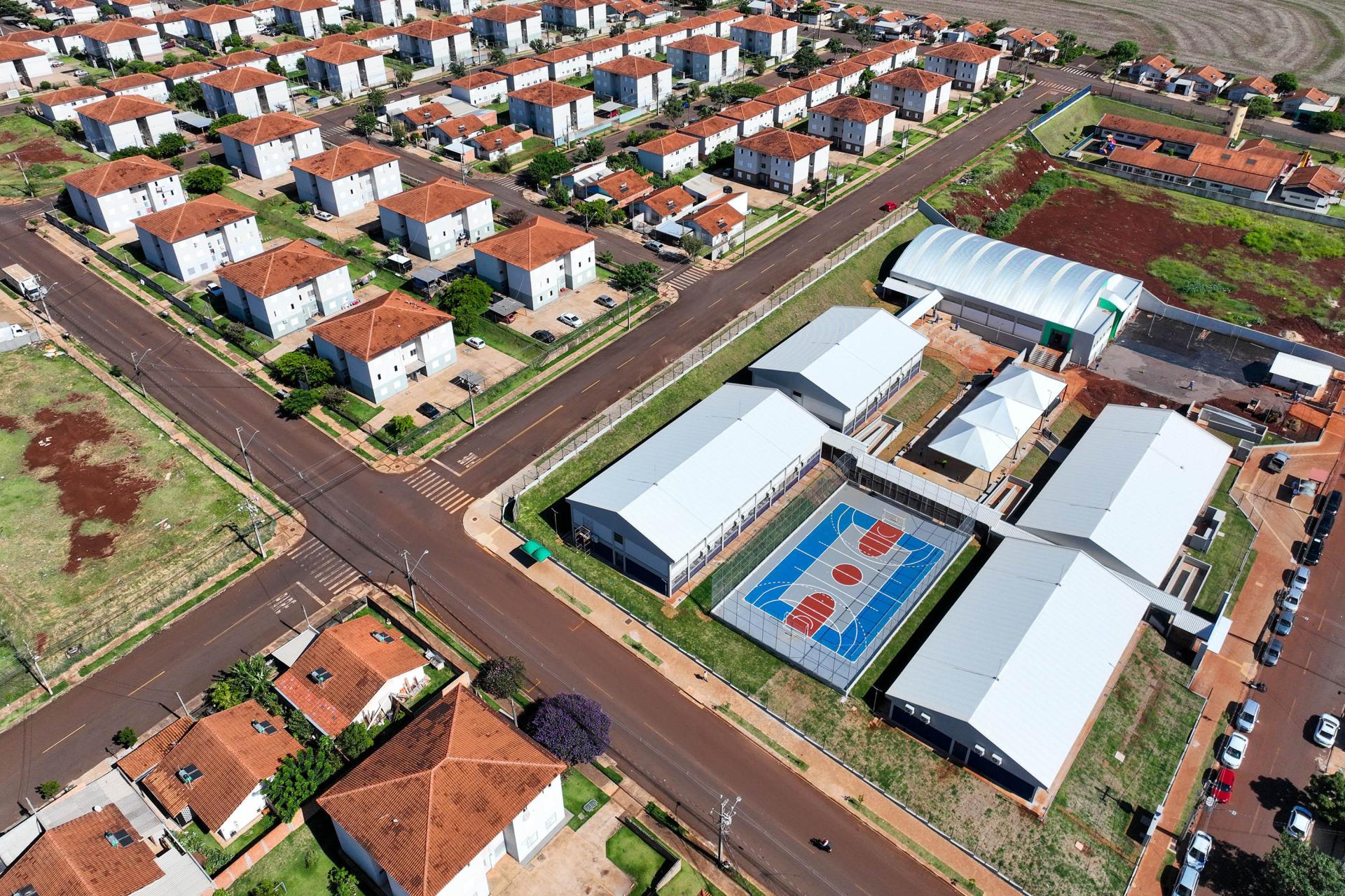 Paraná é líder nacional em áreas verdes nas escolas; número de quadras esportivas bate recorde