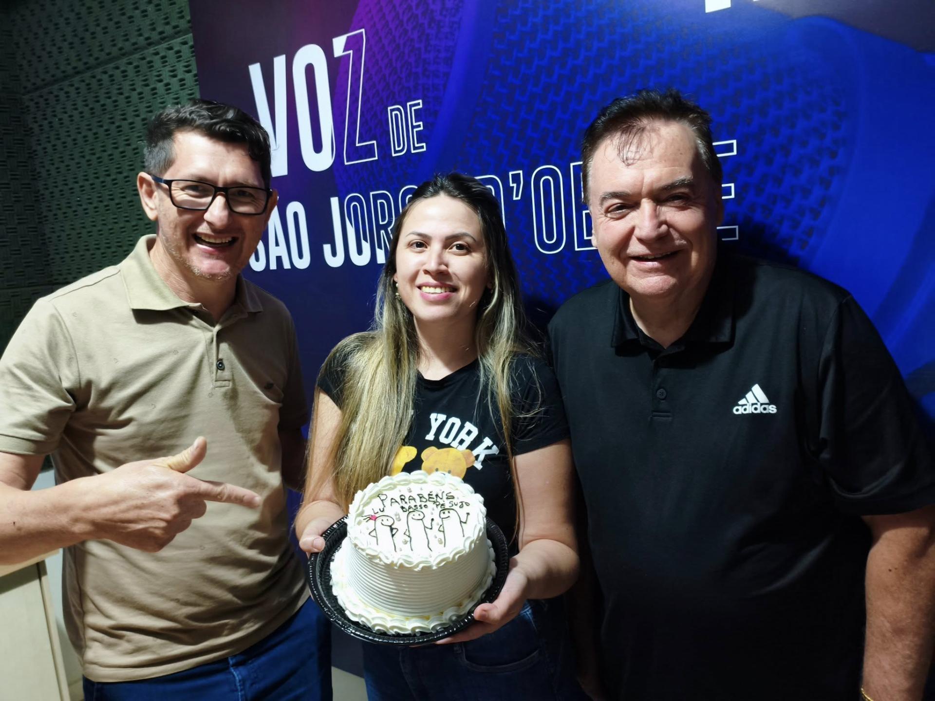 Aniversário em meses diferentes, festa no mesmo dia