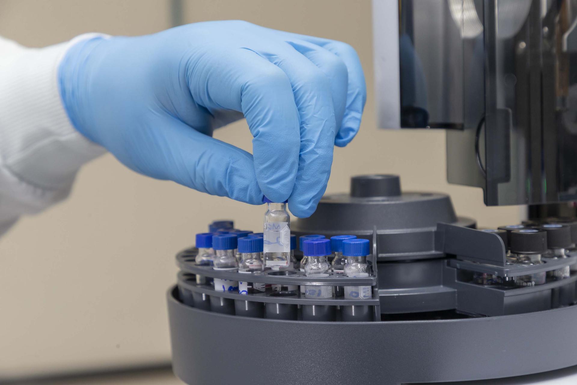 Com laboratório especializado, Tecpar aumenta análises sobre presença de metanol em bebidas