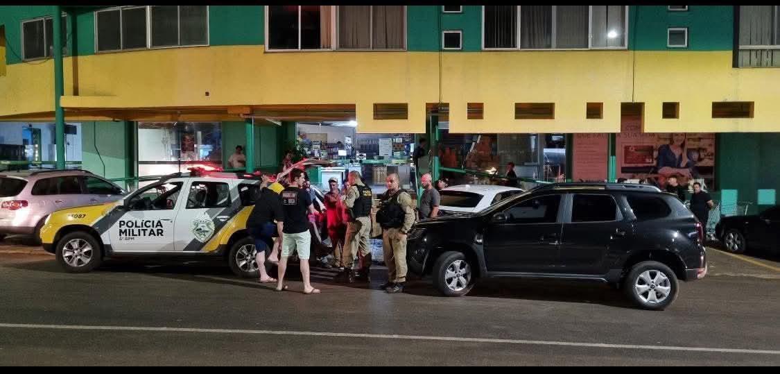 Homem fica trancado dormindo por várias horas dentro de supermercado em Capitão Leônidas Marques