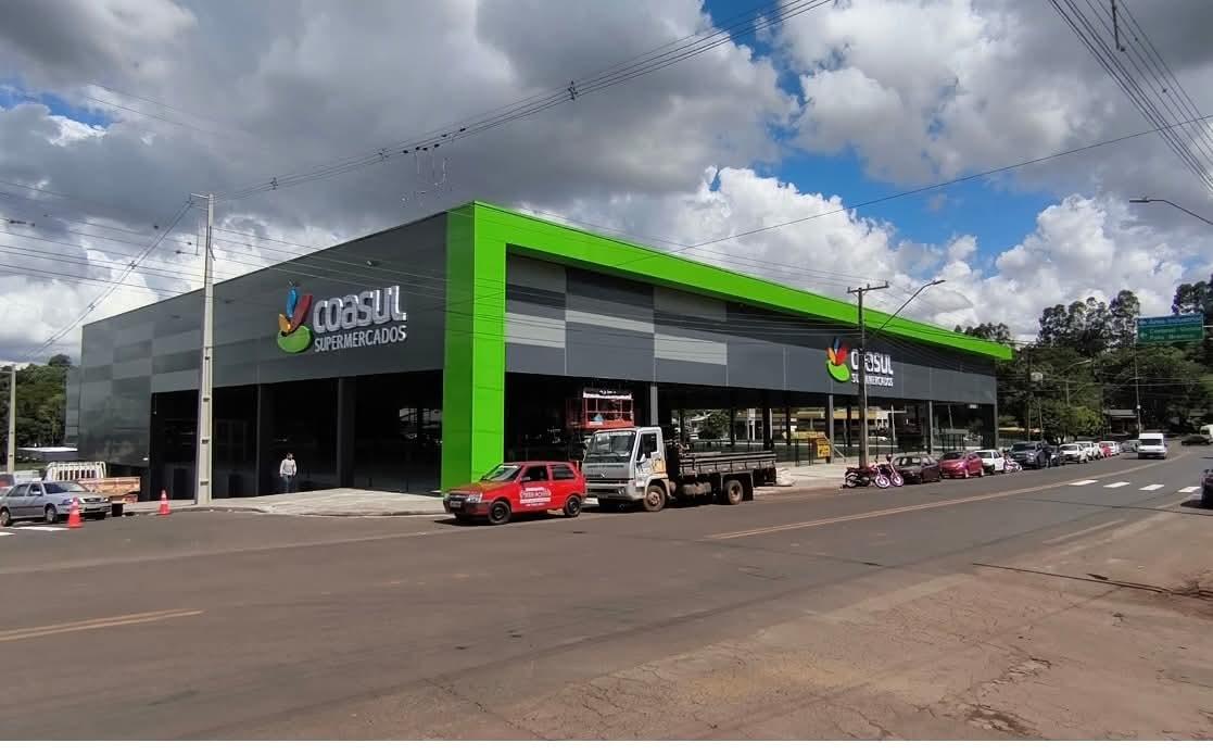 Inauguração do novo Super Coasul reforça expansão da cooperativa e impacto positivo para São Jorge D’Oeste e todo o Sudoeste