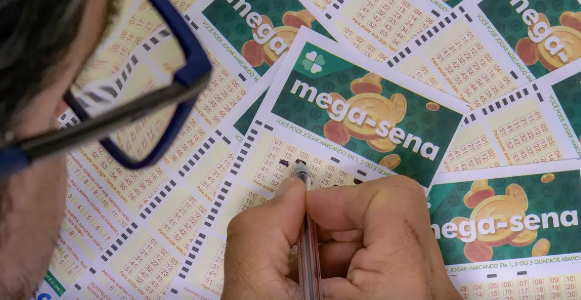 Mega-Sena: prêmio de R$ 27 milhões será sorteado neste sábado