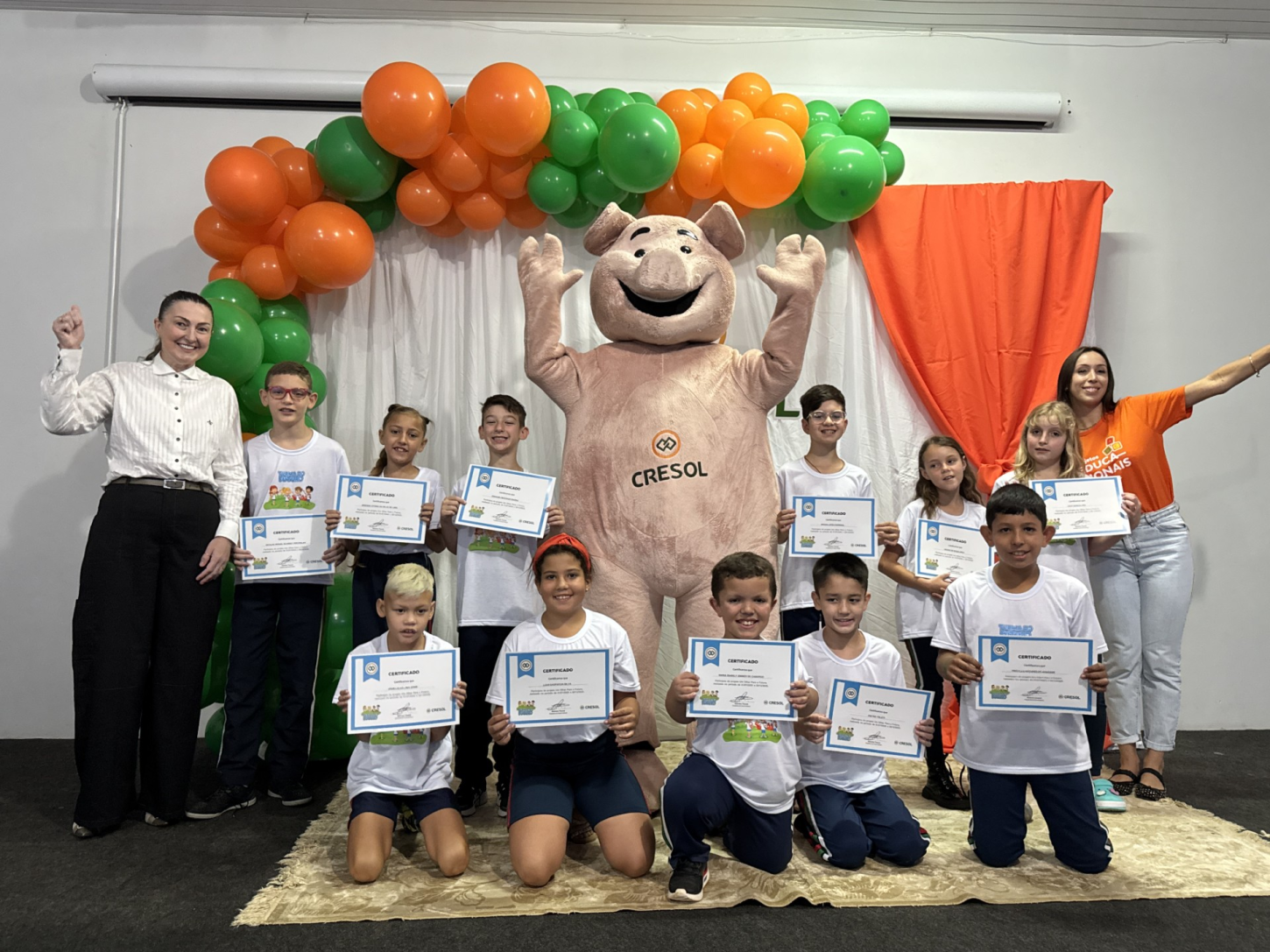 Cresol Liderança realiza formaturas de Projetos Educacionais