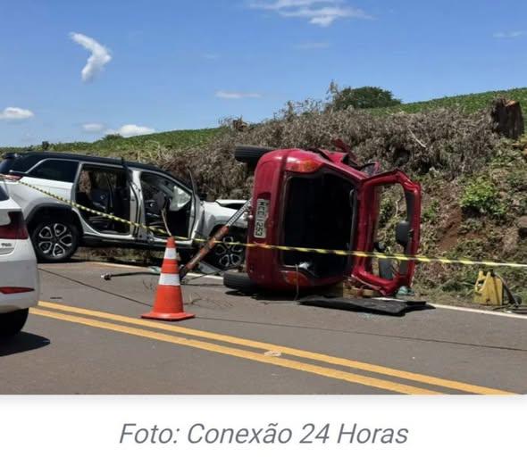 Duas pessoas morrem em grave acidente na PR-180