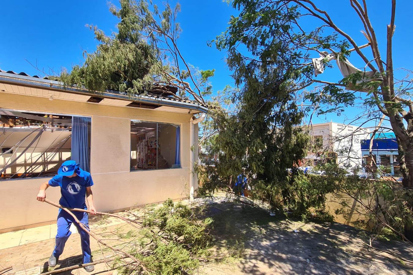 Presos concluem limpeza e reparos em prédios públicos de Rio Bonito do Iguaçu