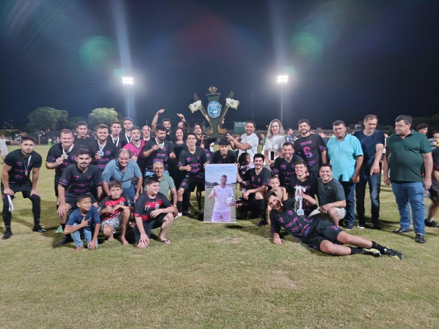 Aston Villa conquista título inédito do Municipal de Futebol de Campo 2026 em São Jorge D’Oeste