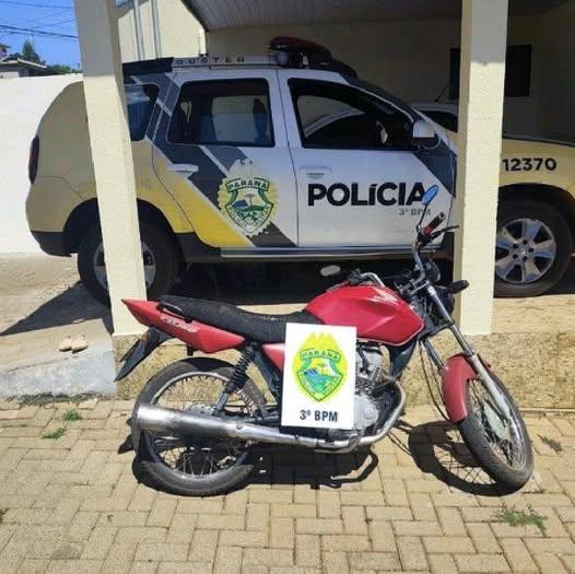 Motocicleta com licenciamento vencido  é apreendida em São Jorge D’Oeste