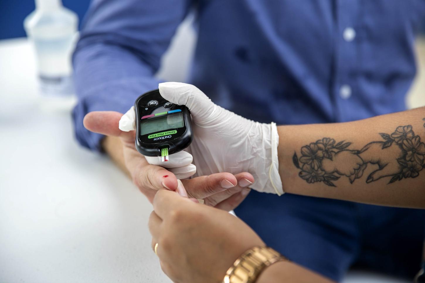 Secretaria da Saúde alerta para cuidados redobrados com o controle do diabetes no verão