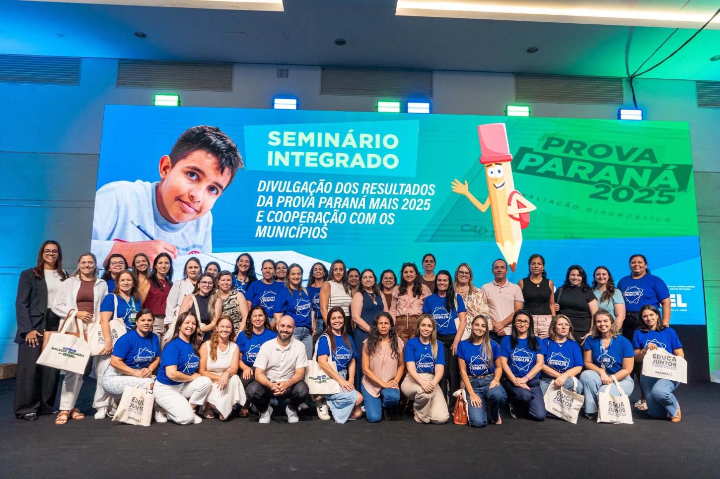 80% de alfabetização e aumento nas notas de Português e Matemática colocam Paraná no topo da educação