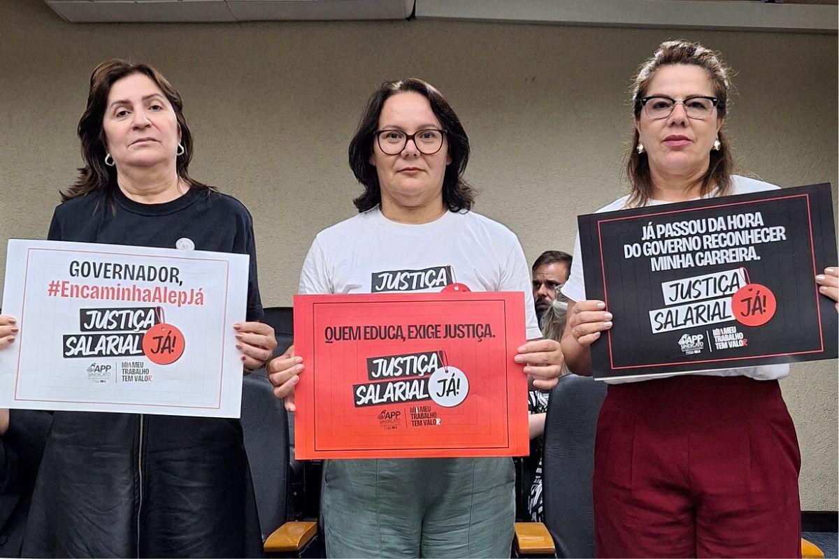 Assembleia pode decidir greve de professores no Paraná neste sábado