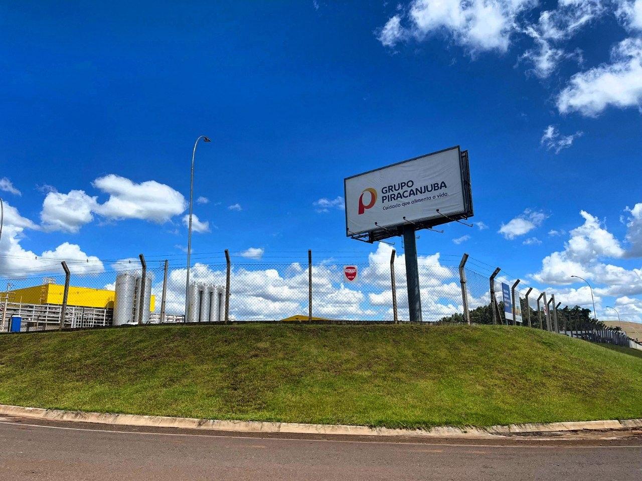 GOVERNADOR PARTICIPA DA INAUGURAÇÃO DA FÁBRICA DE QUEIJOS DA PIRACANJUBA EM SÃO JORGE D’OESTE