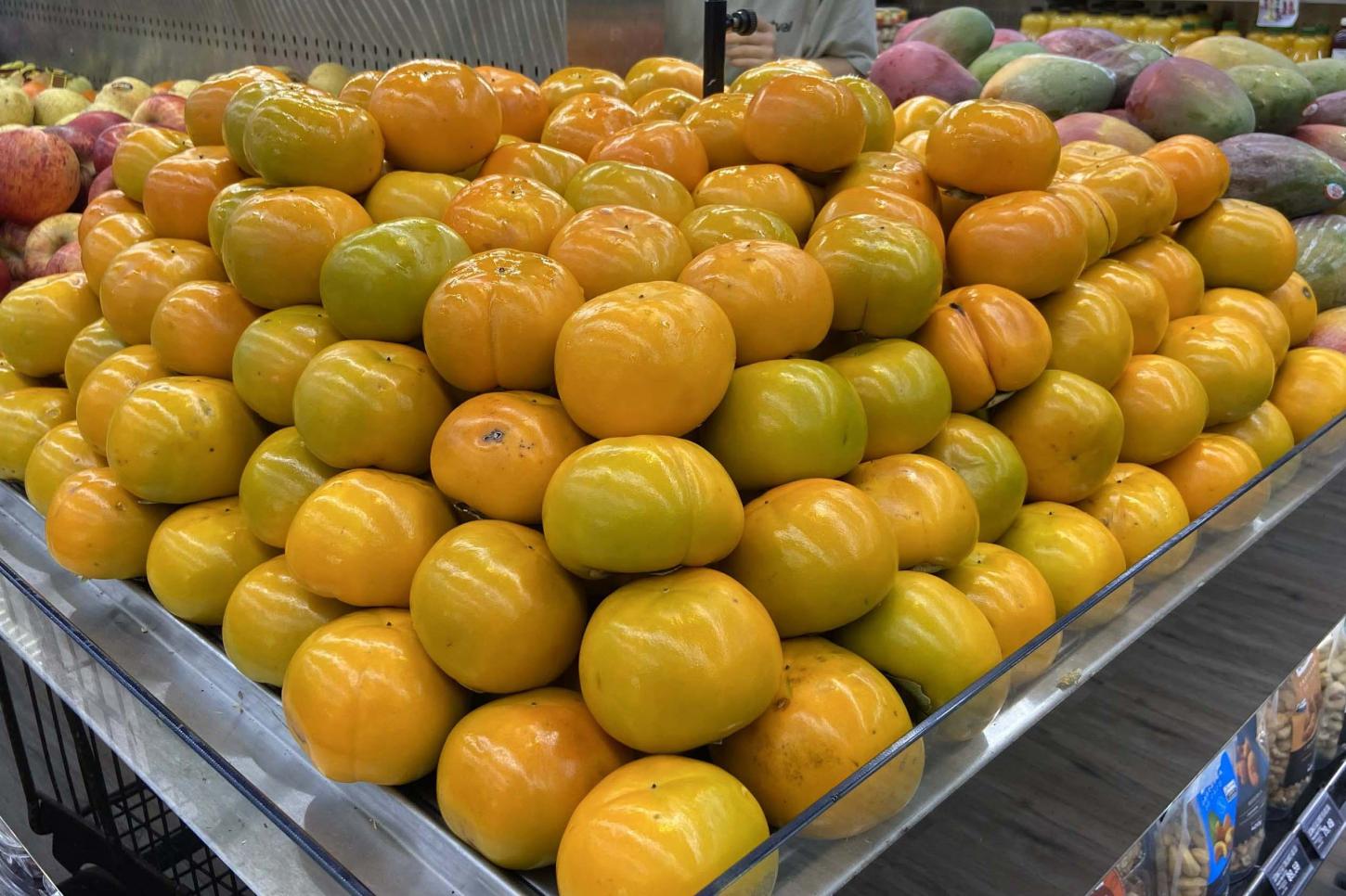 Temporada de caqui: Paraná produz 6 mil toneladas da fruta e exportações aumentam