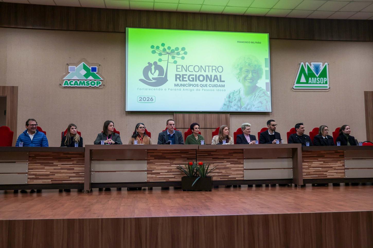Estado participa de encontro em Francisco Beltrão e fortalece políticas públicas para os idosos