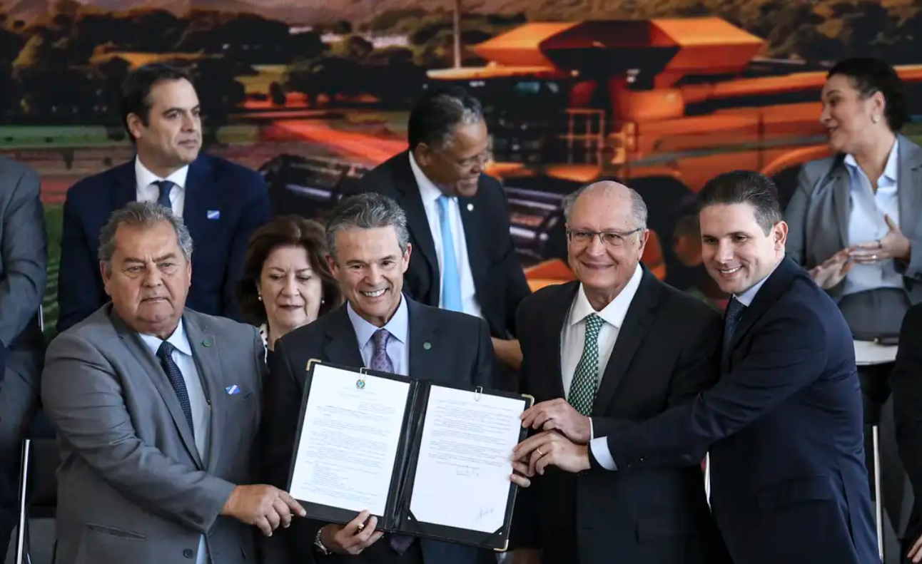 Governo federal lança Plano Safra 2026/2027 de R$ 525,1 bilhões
