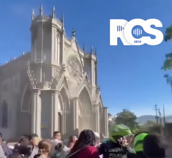 Terremoto de magnitude 7,4 deixa rastro de destruição na Colômbia; vídeo mostra danos em catedral