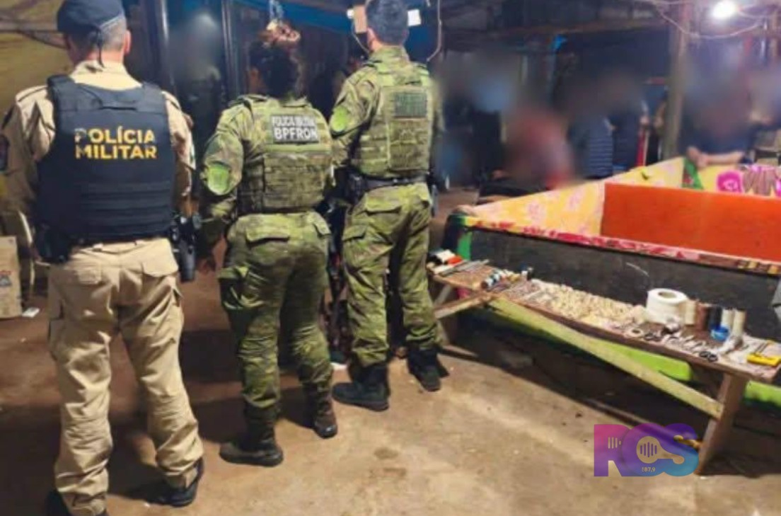 Operação policial interrompe rinha de galos e identifica 32 pessoas em Ampére