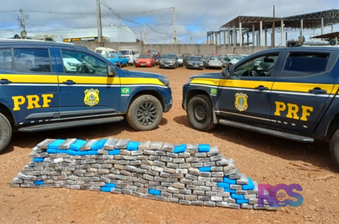 PRF apreende 240 kg de cocaína escondidos em pneus de caminhão no Paraná