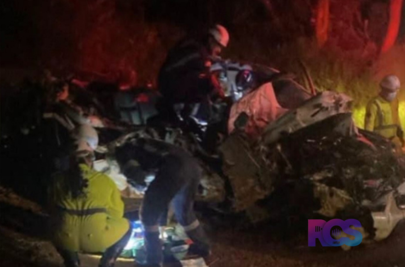 Jovem de 20 anos morre após caminhonete bater contra árvore em Cantagalo