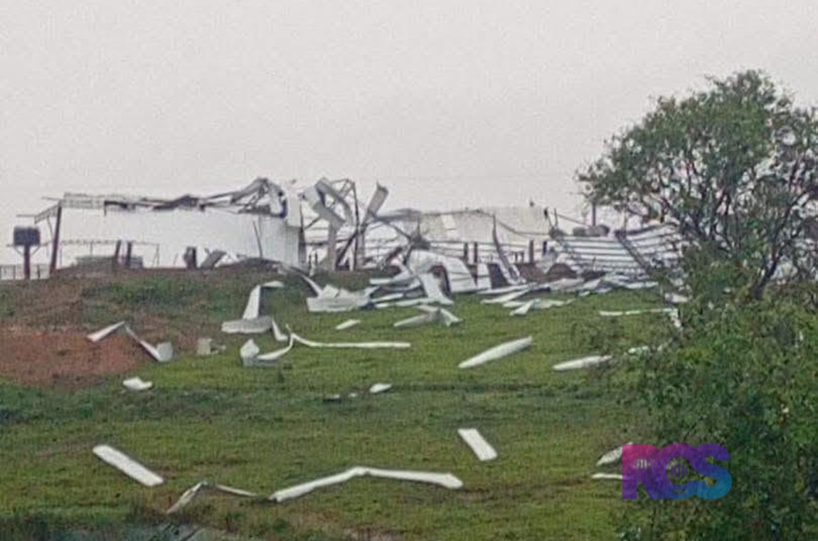 TEMPESTADE CAUSA DESTRUIÇÃO EM TOMAZINA, NO NORTE DO PARANÁ